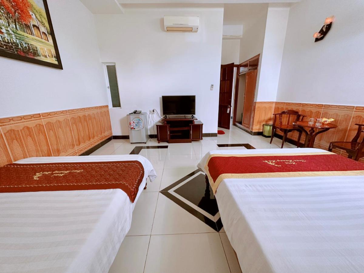 Truc Hoang Ha Hotel Kon Tum Ngoại thất bức ảnh