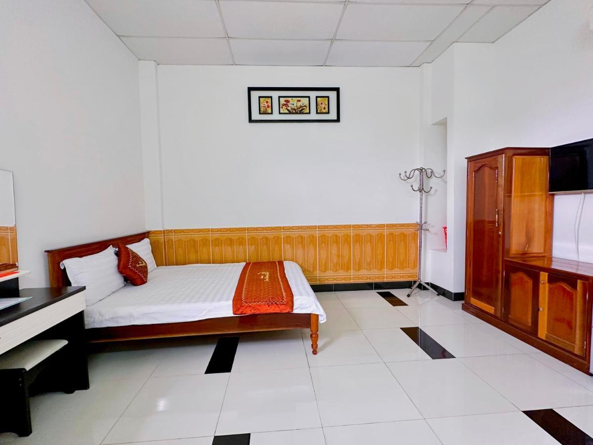 Truc Hoang Ha Hotel Kon Tum Ngoại thất bức ảnh